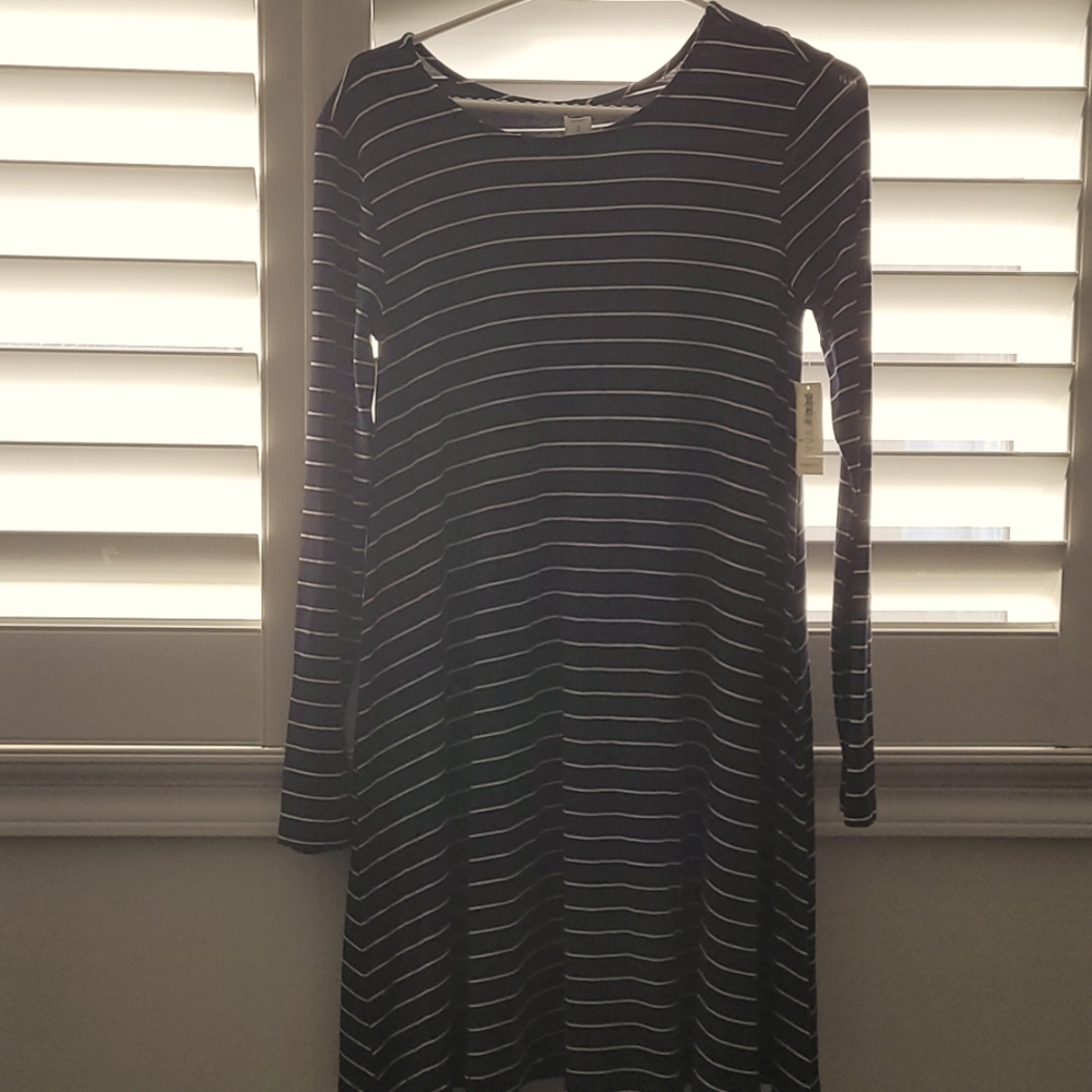 Old navy stripe dress with tags